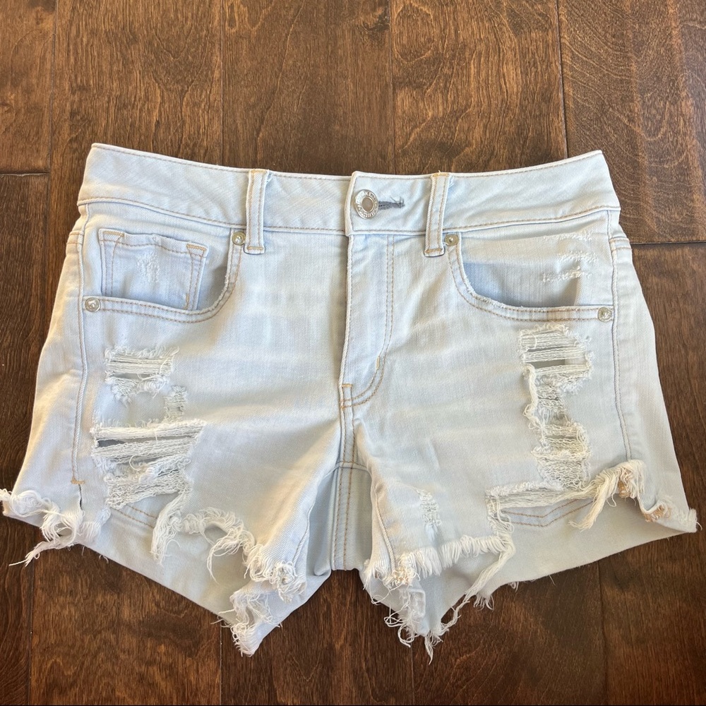 American Eagle Light Wash 2” Shorts